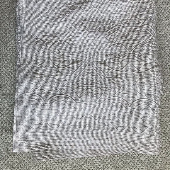 Matelasse Coverlet - Picture 1 of 6
